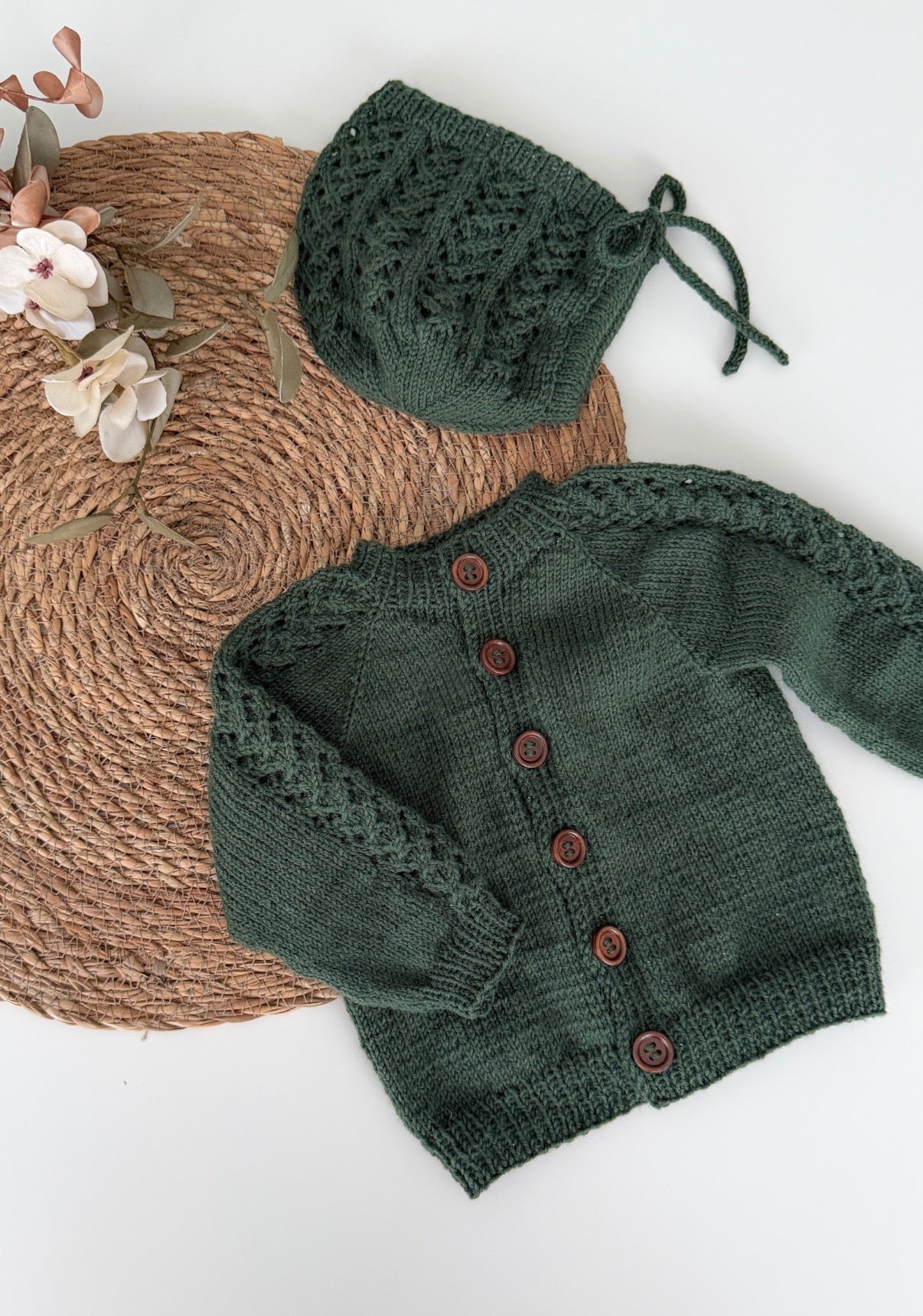 Bittelitensett (jakke,bukse og kyse)